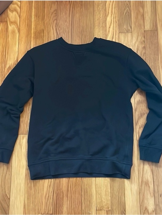 lululemon athletica Sweaters - lululemon athletica Black Crewneck Sweater